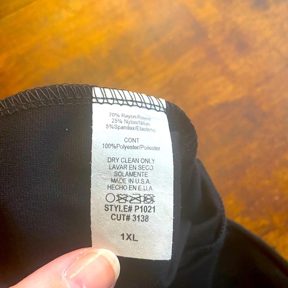 Mesh Panel Leggings - Picture 3 of 3